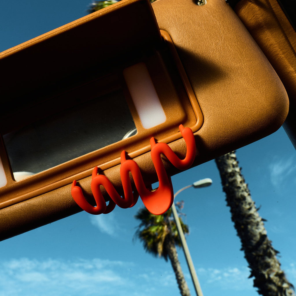 The ‘W’ Claw Clip O1